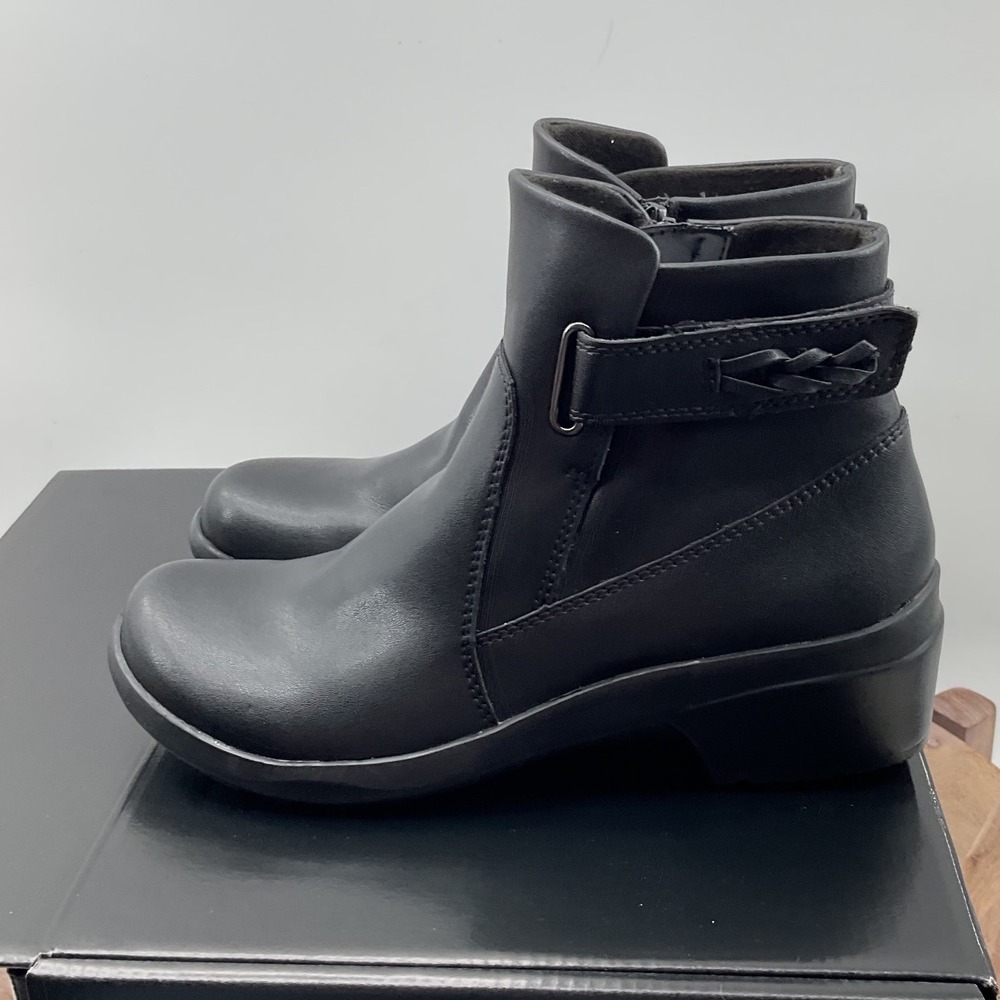 Clark's Womens Black Leather Ankle Boots Braided Strap Side Zip Block Heel Boots